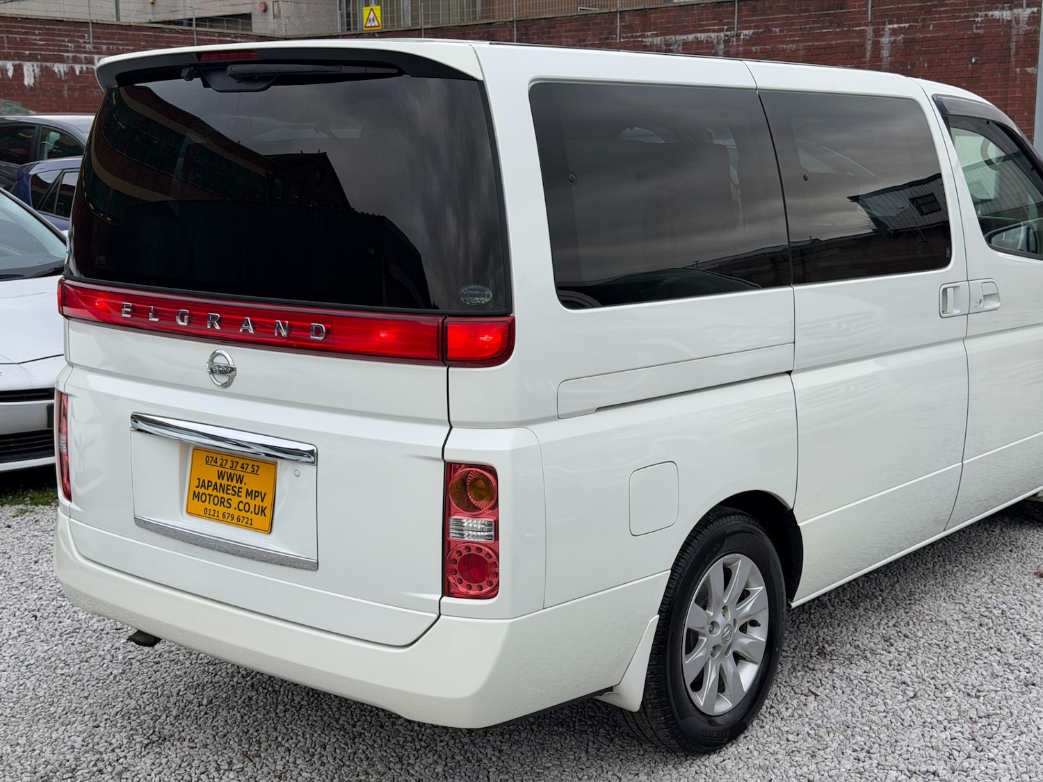 Used Nissan Elgrand 2010 for sale - 76547761: Photo 48