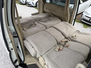 Used Nissan Elgrand 2010 for sale - 76547761: Photo