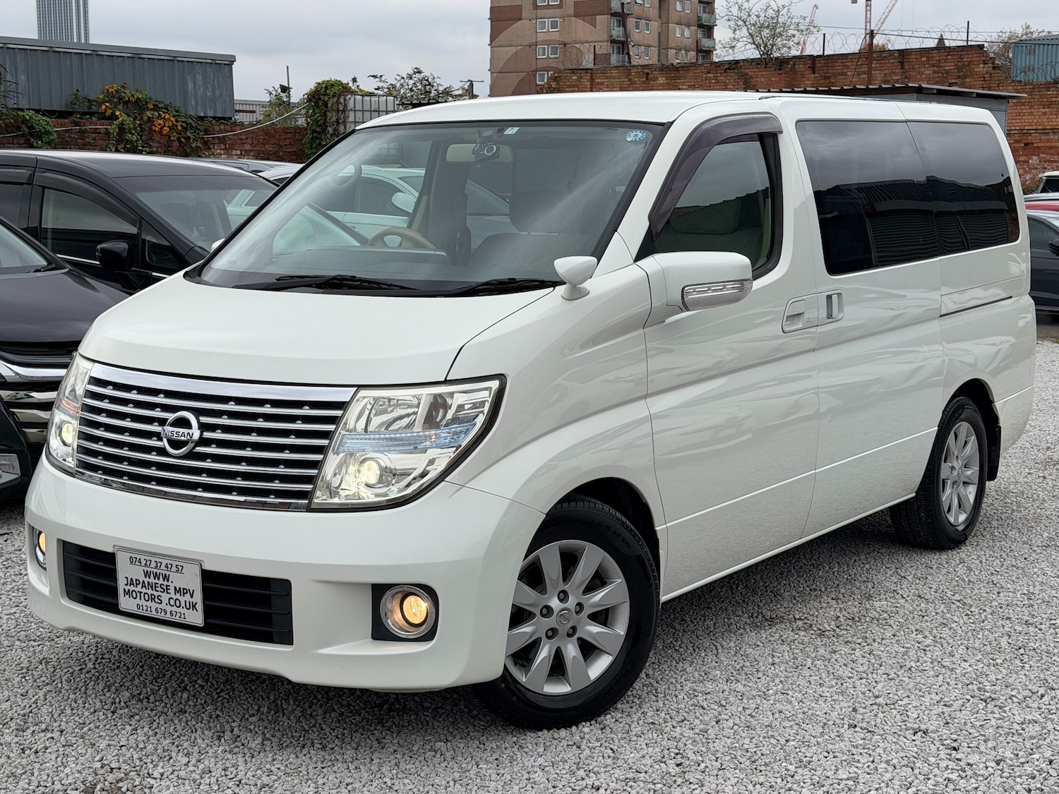 Used Nissan Elgrand 2010 for sale - 76547761: Photo 6