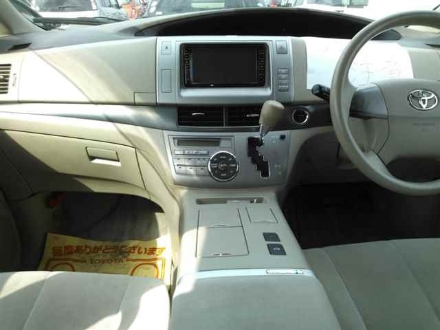 Used Toyota Estima 2006 for sale - 76182280: Photo 8