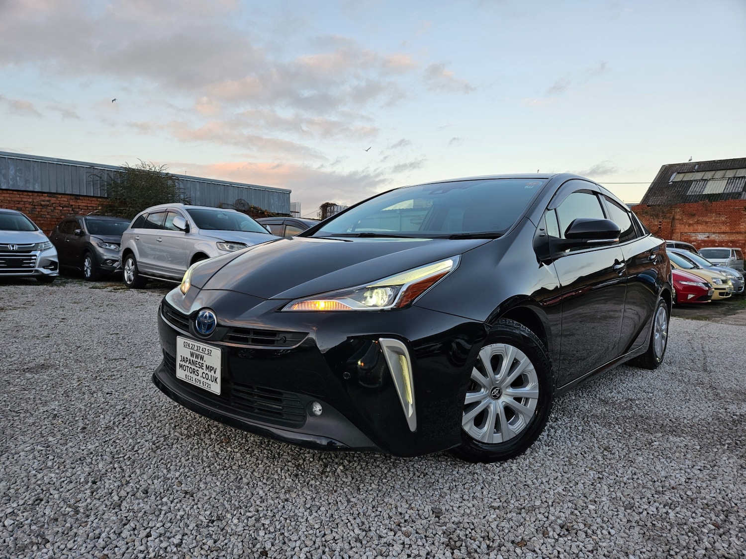 Used Toyota Prius 2021 for sale - 76946836: Photo 3