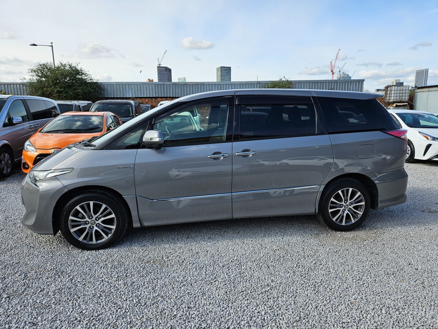 Used Toyota Estima 2017 for sale - 78140532: Photo 17