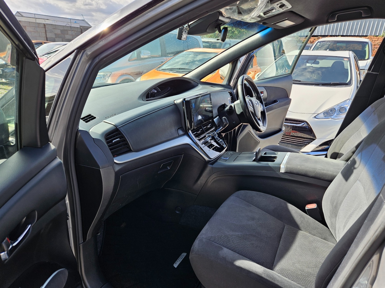 Used Toyota Estima 2017 for sale - 78140532: Photo 25