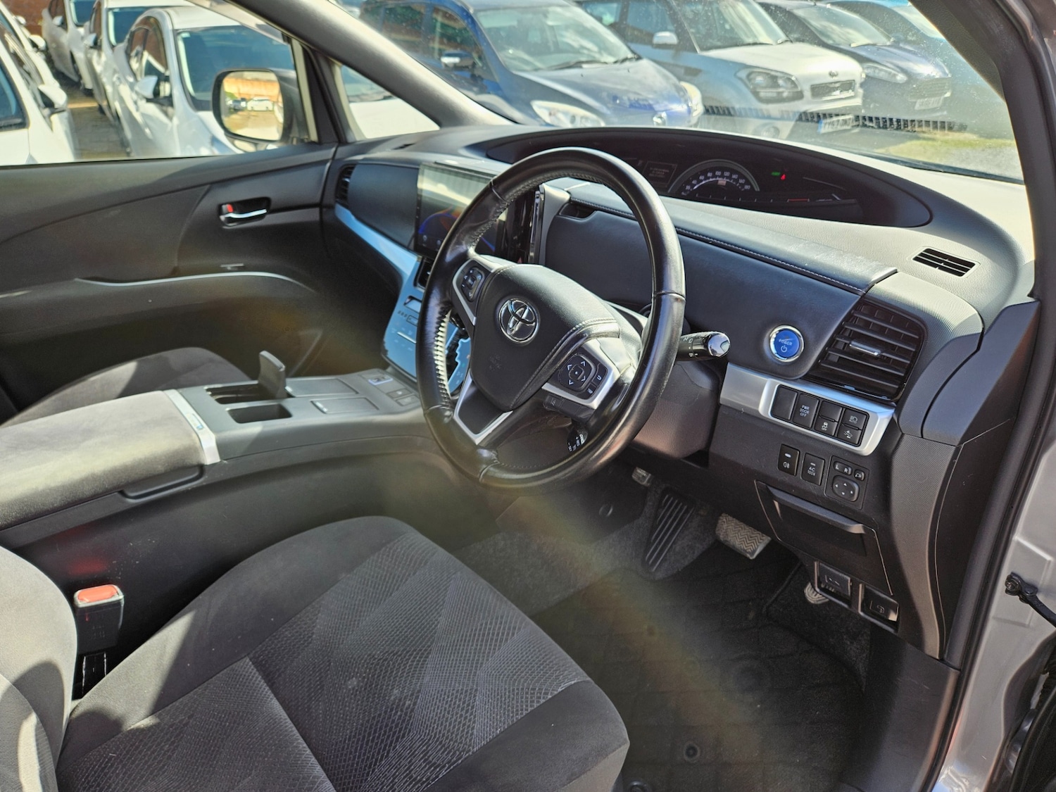 Used Toyota Estima 2017 for sale - 78140532: Photo 6