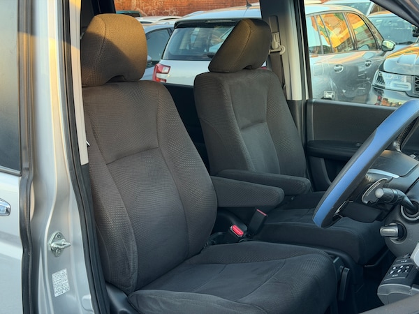 Used Honda Stepwagon 2012 for sale - 76104321: Photo 11