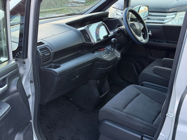 Used Honda Stepwagon 2012 for sale - 76104321: Photo 12