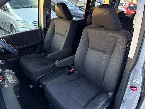 Used Honda Stepwagon 2012 for sale - 76104321: Photo 13
