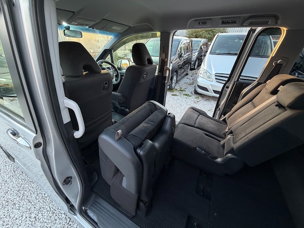 Used Honda Stepwagon 2012 for sale - 76104321: Photo 17
