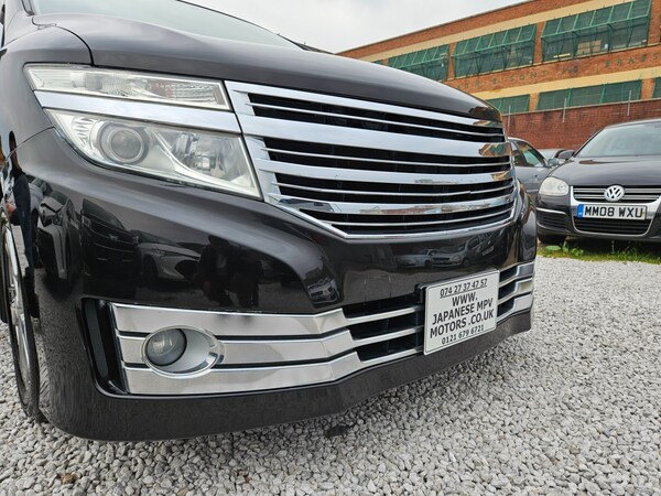 Used Nissan Elgrand 2010 for sale - 70960929: Photo 14