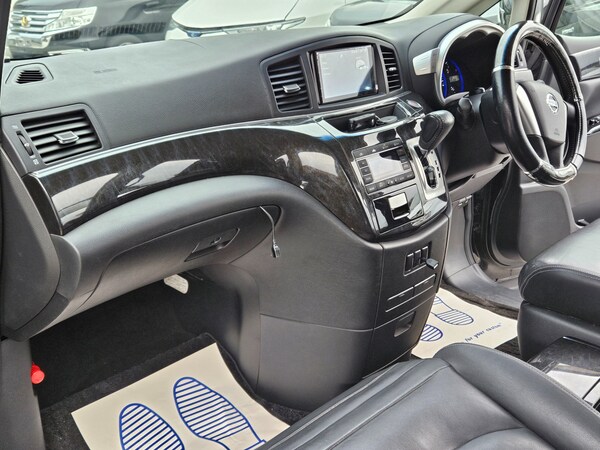 Used Nissan Elgrand 2010 for sale - 70960929: Photo 22