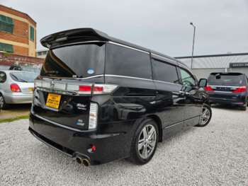 Used Nissan Elgrand 2010 for sale - 70960929: Photo