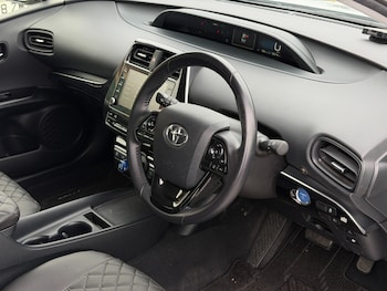 Used Toyota Prius 2022 for sale - 78179728: Photo