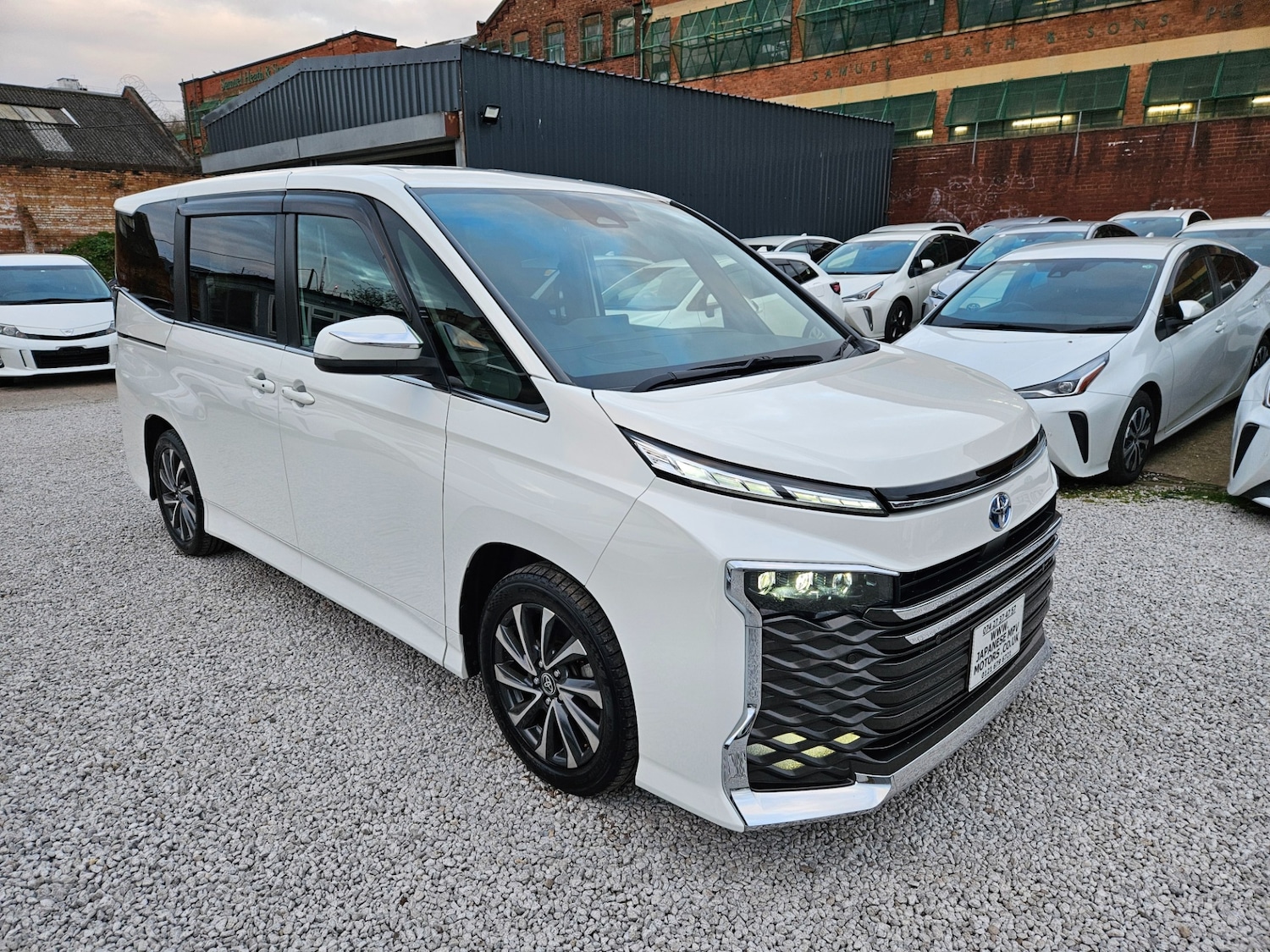 Used Toyota Voxy 2026 for sale - 78141131: Photo 11