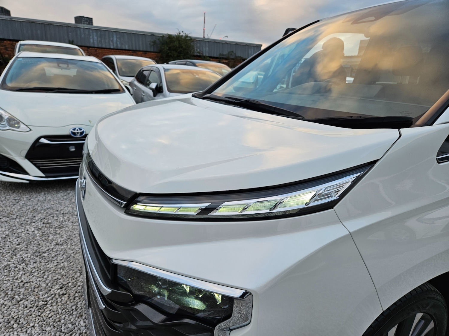 Used Toyota Voxy 2026 for sale - 78141131: Photo 27