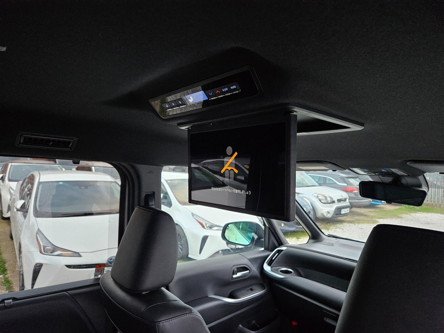 Used Toyota Voxy 2026 for sale - 78141131: Photo 30