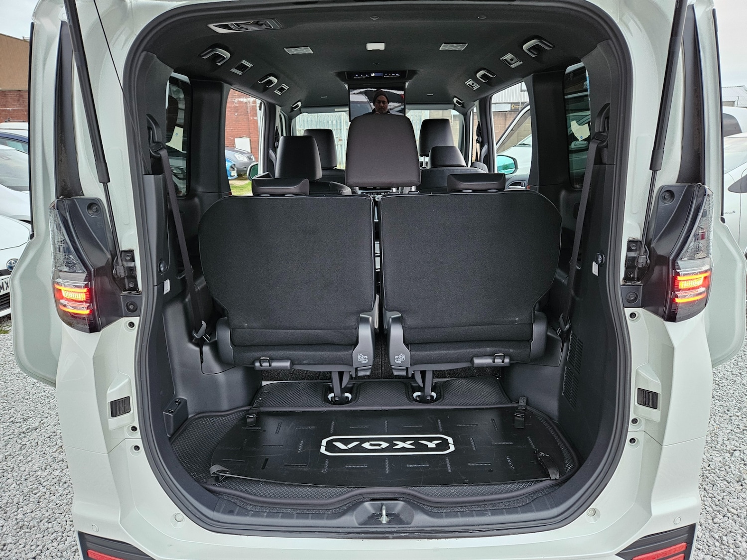 Used Toyota Voxy 2026 for sale - 78141131: Photo 39