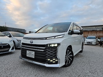 Used Toyota Voxy 2026 for sale - 78141131: Photo