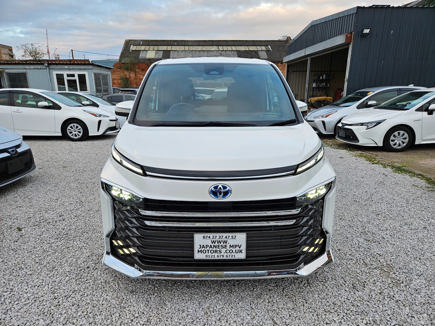 Used Toyota Voxy 2026 for sale - 78141131: Photo 5