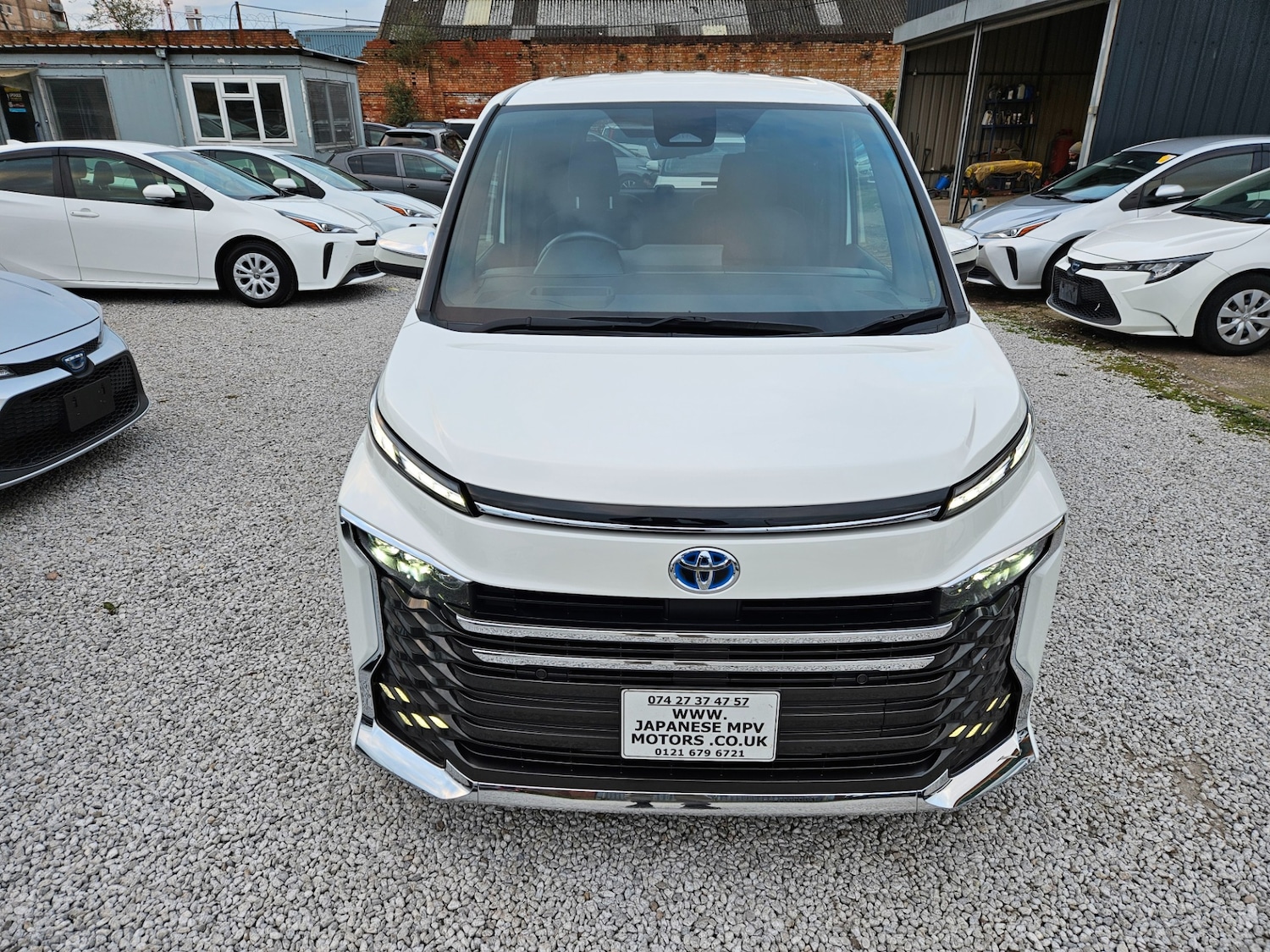 Used Toyota Voxy 2026 for sale - 78141131: Photo 9