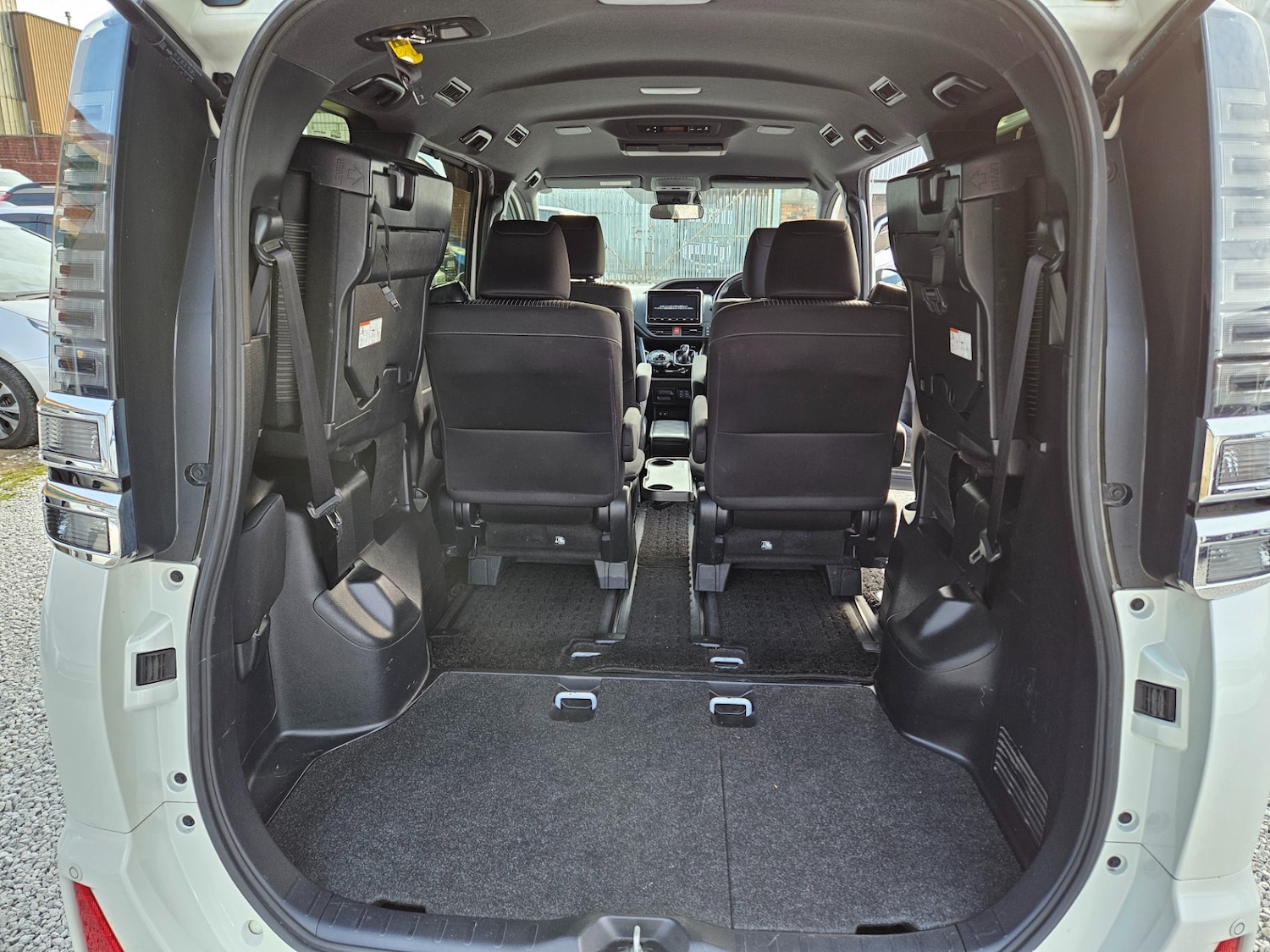 Used Toyota Voxy 2026 for sale - 78213669: Photo 12