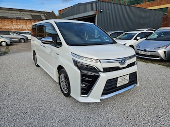 Toyota Voxy feature image