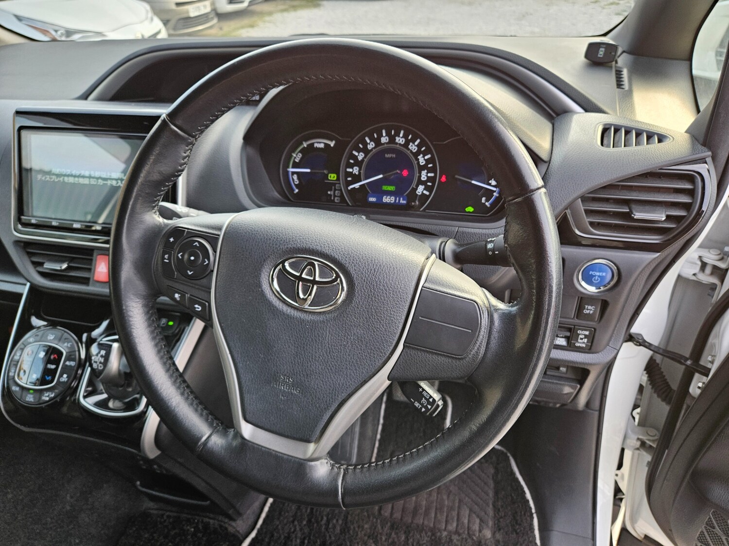 Used Toyota Voxy 2026 for sale - 78213669: Photo 23