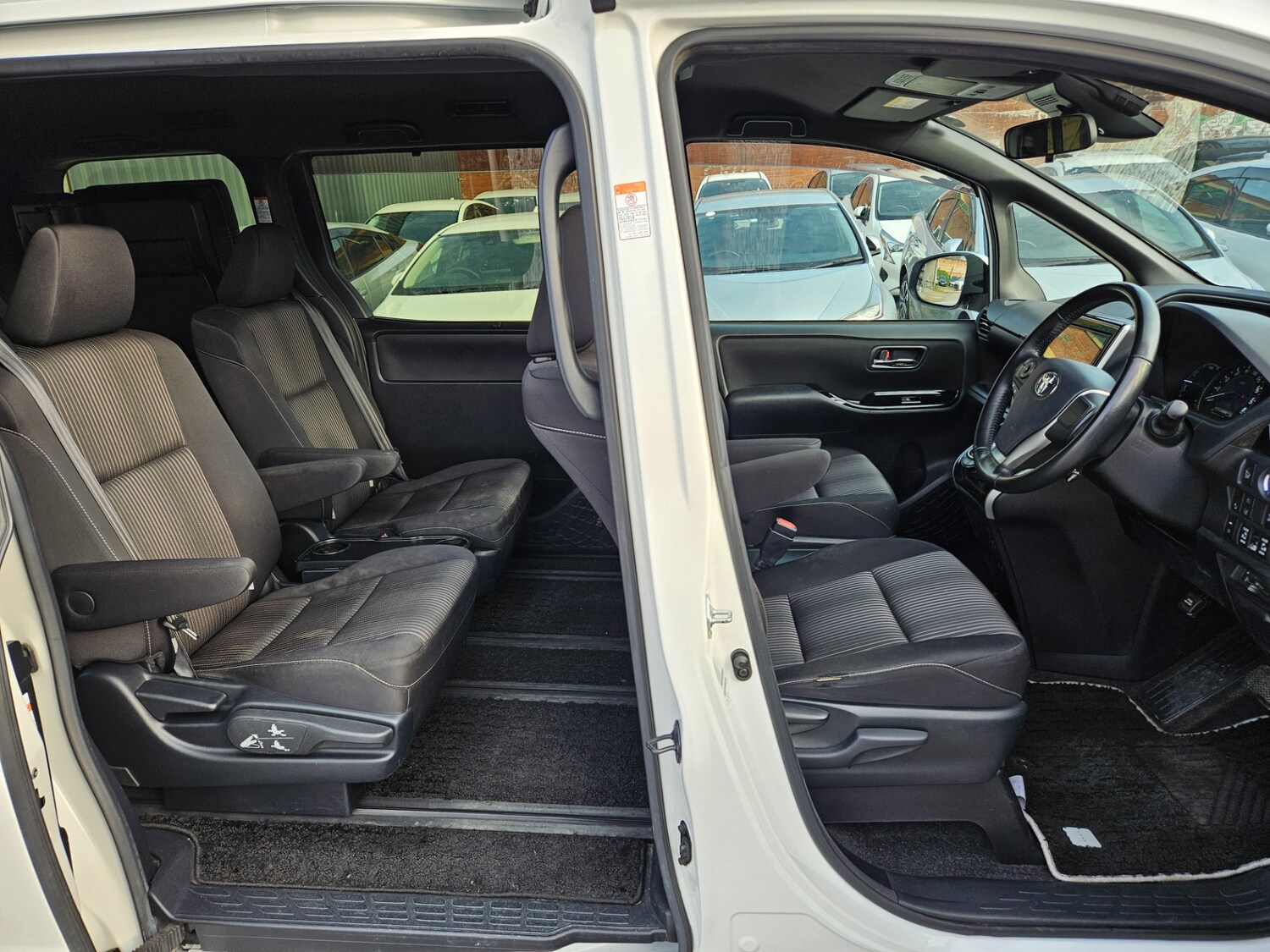 Used Toyota Voxy 2026 for sale - 78213669: Photo 25