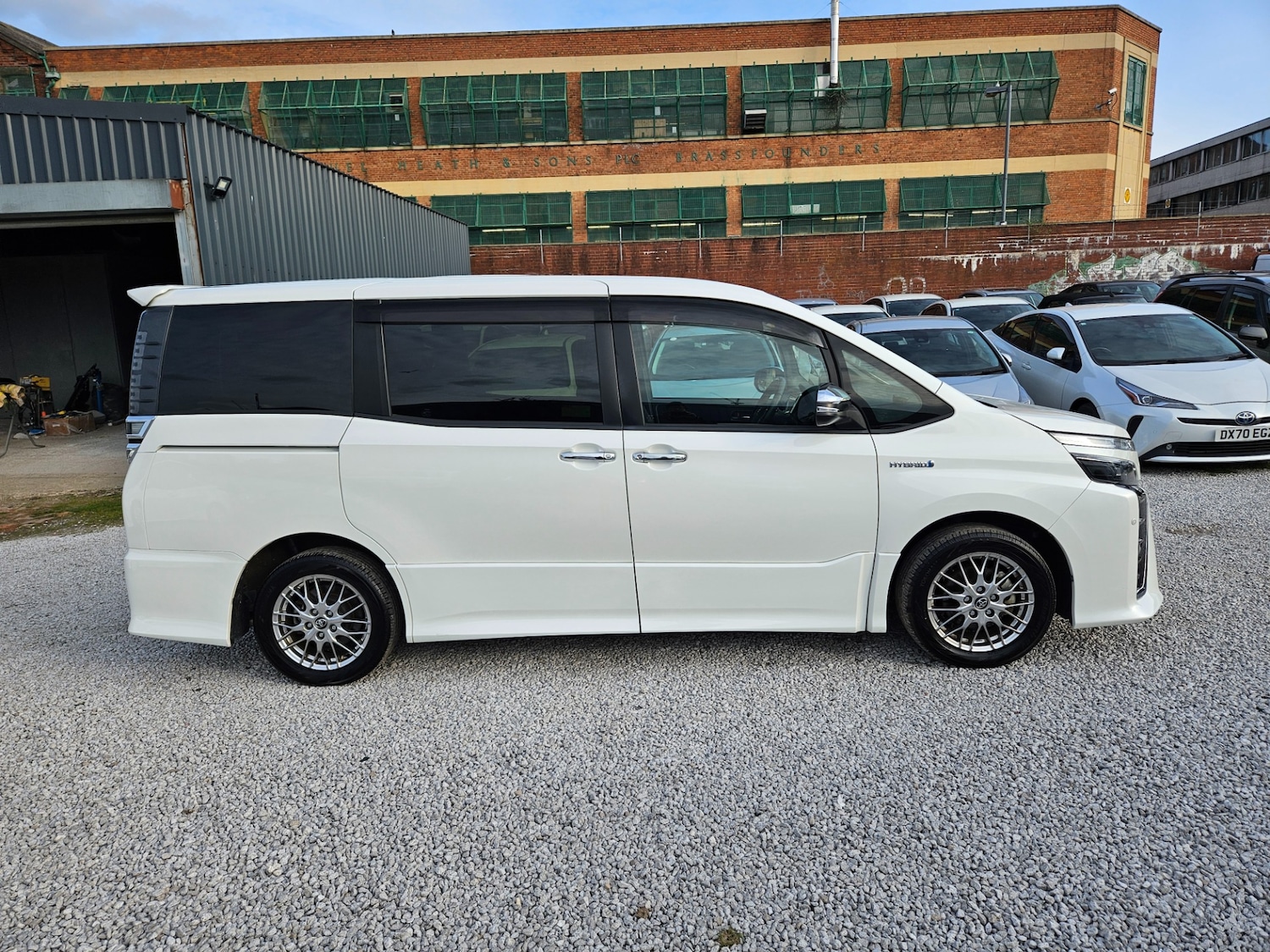 Used Toyota Voxy 2026 for sale - 78213669: Photo 8