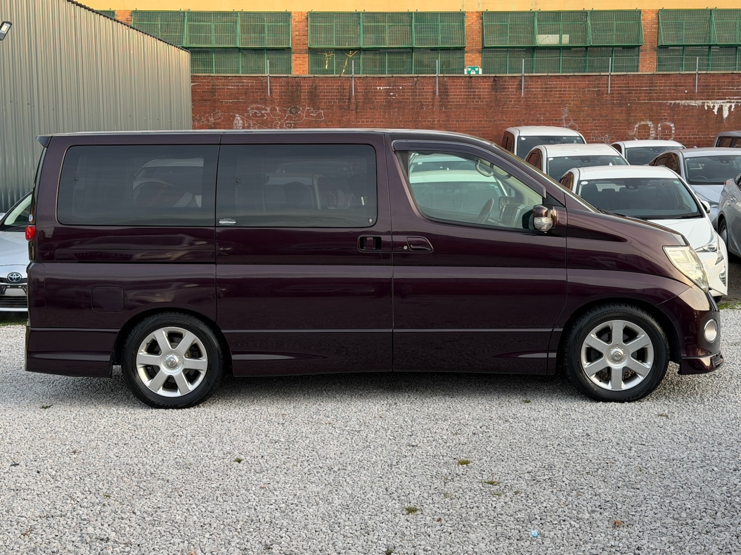 Used Nissan Elgrand 2008 for sale - 76547609: Photo 10