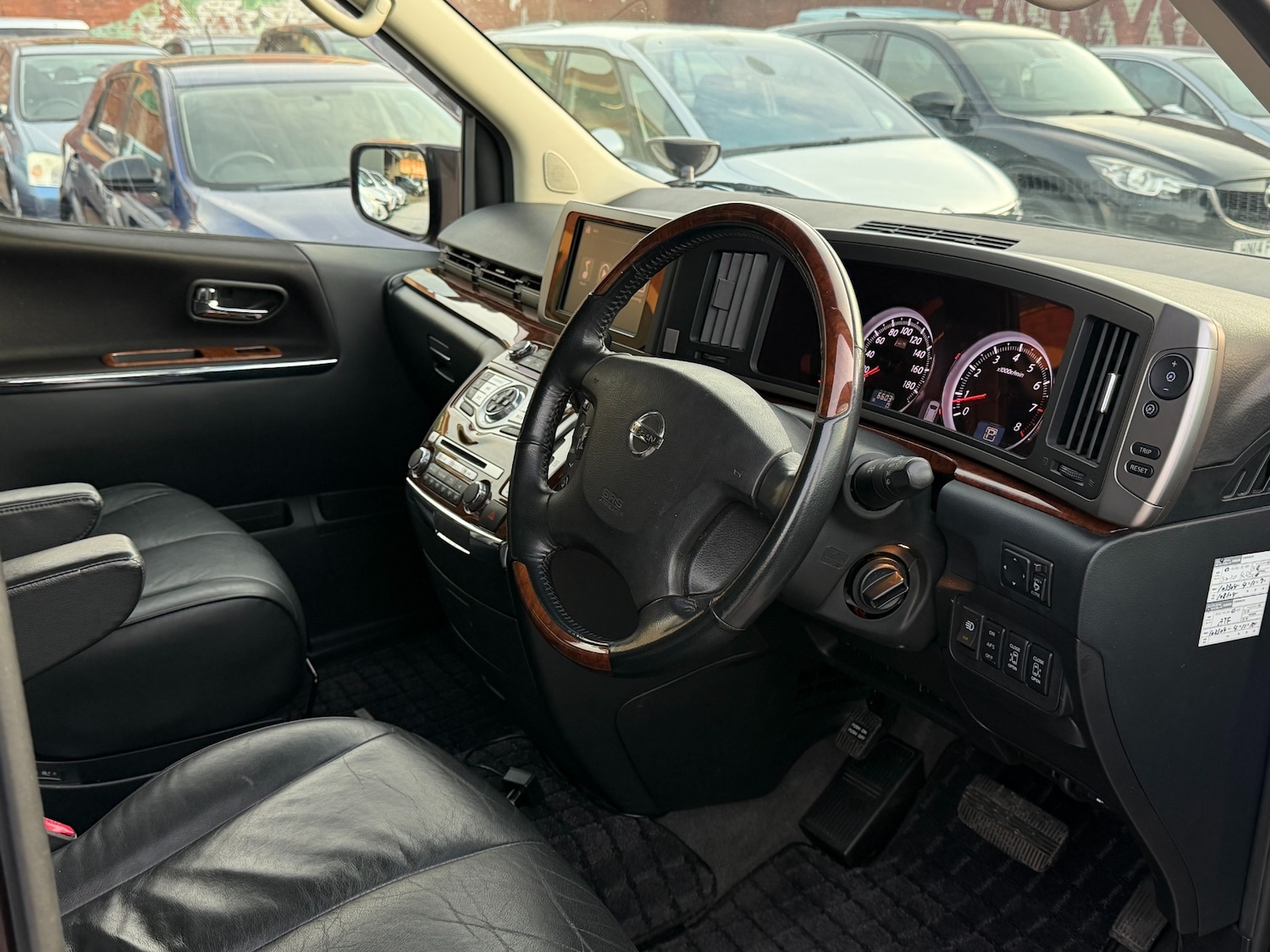 Used Nissan Elgrand 2008 for sale - 76547609: Photo 12