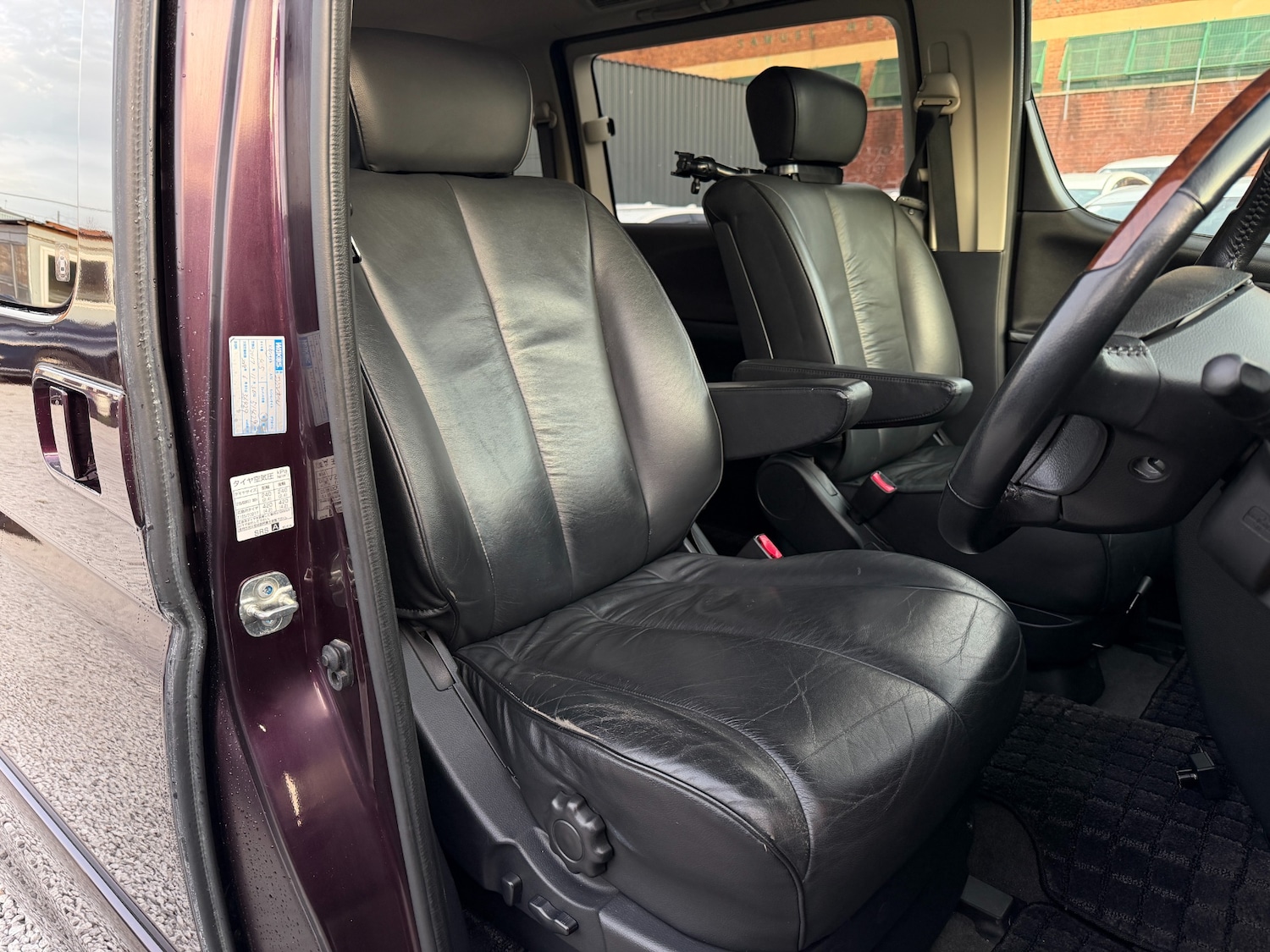 Used Nissan Elgrand 2008 for sale - 76547609: Photo 13