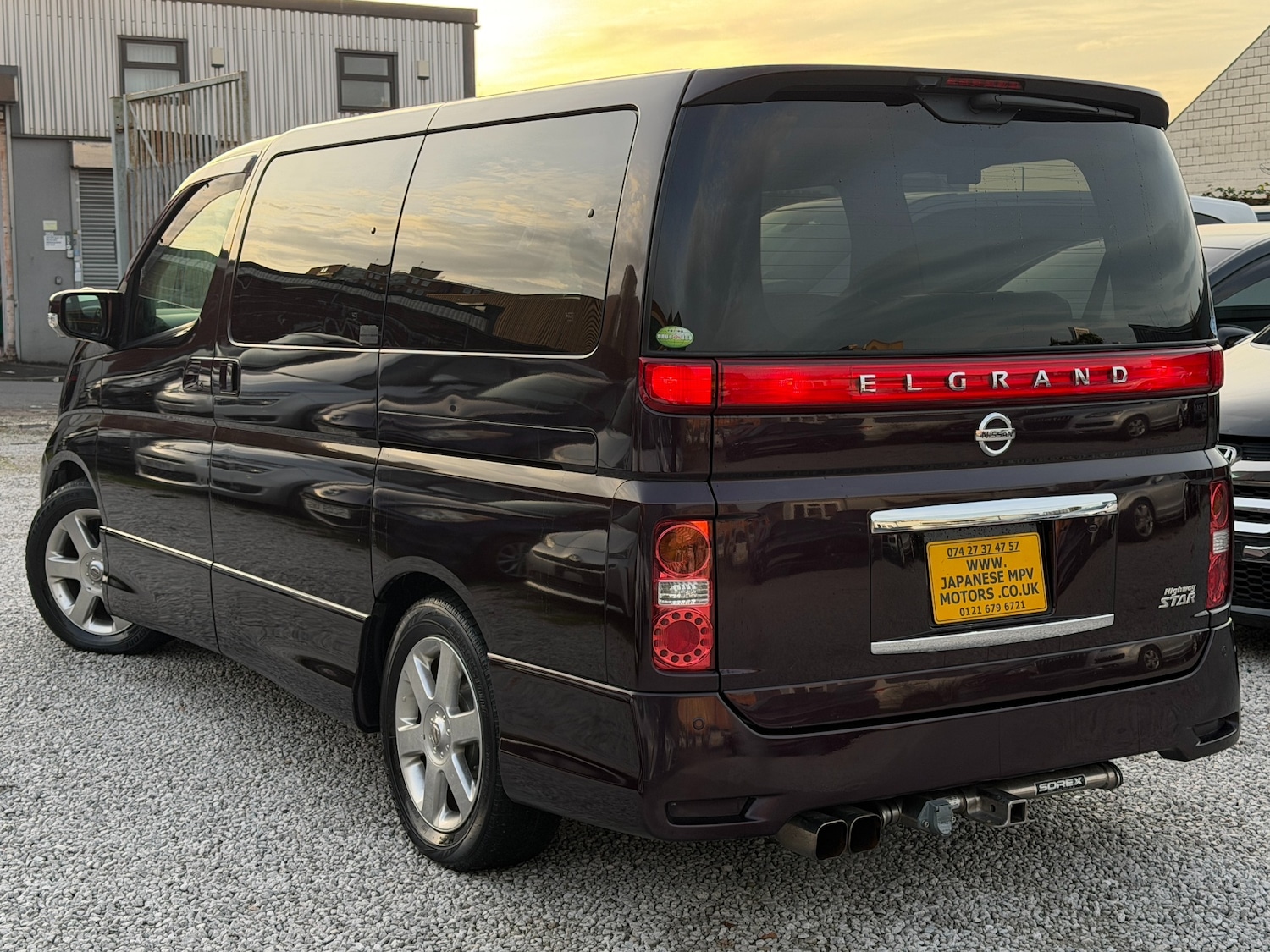 Used Nissan Elgrand 2008 for sale - 76547609: Photo 2