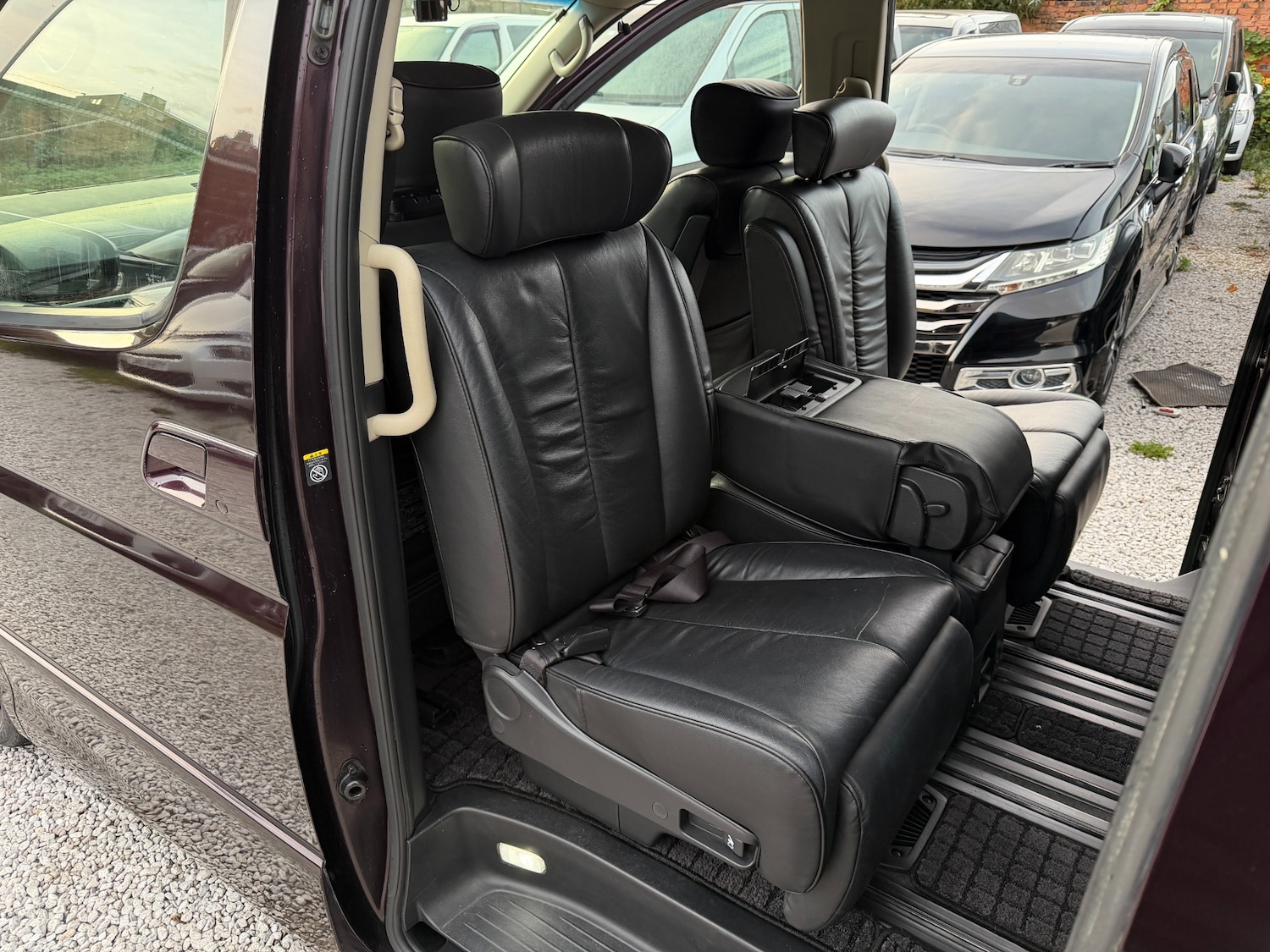 Used Nissan Elgrand 2008 for sale - 76547609: Photo 20