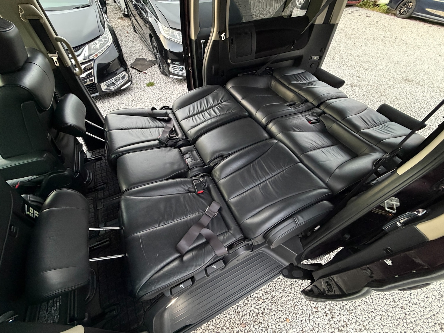 Used Nissan Elgrand 2008 for sale - 76547609: Photo 28