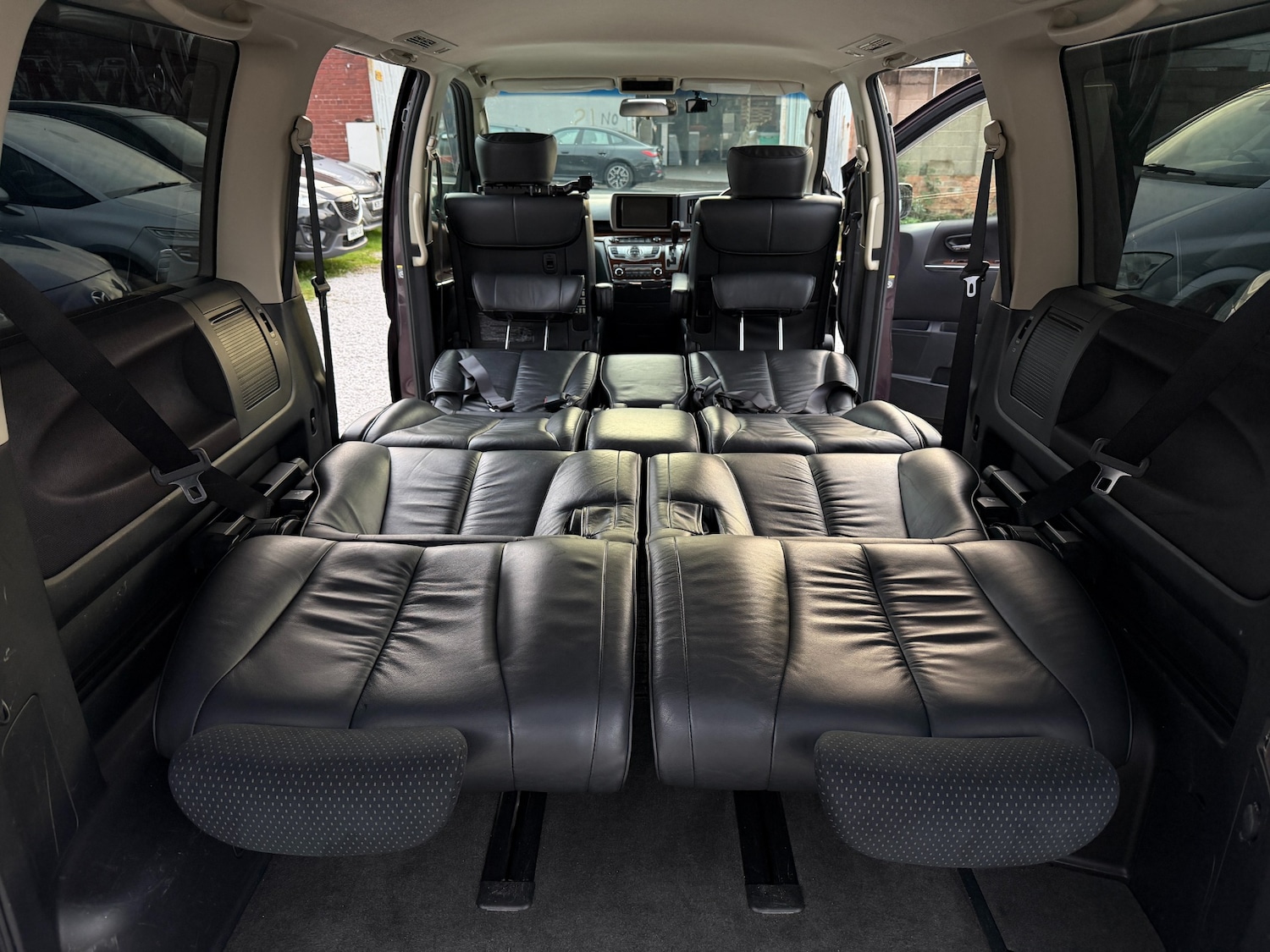 Used Nissan Elgrand 2008 for sale - 76547609: Photo 29