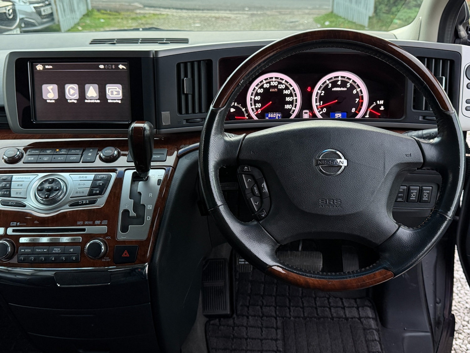 Used Nissan Elgrand 2008 for sale - 76547609: Photo 32