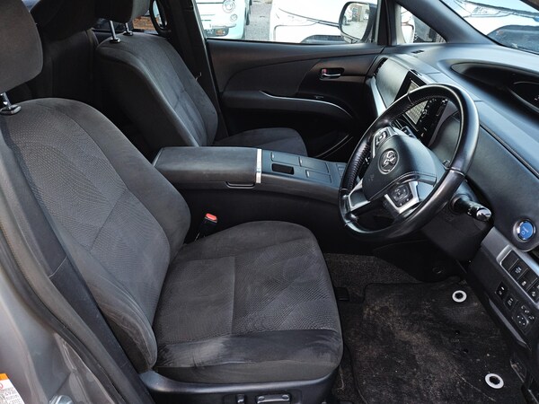 Used Toyota Estima 2017 for sale - 73542626: Photo 22