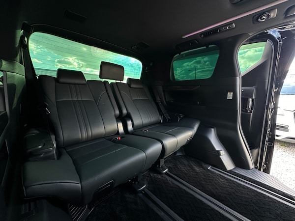Used Toyota Vellfire 2017 for sale - 75231041: Photo 31