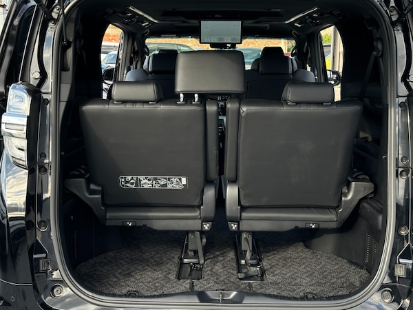 Used Toyota Vellfire 2017 for sale - 75231041: Photo 32