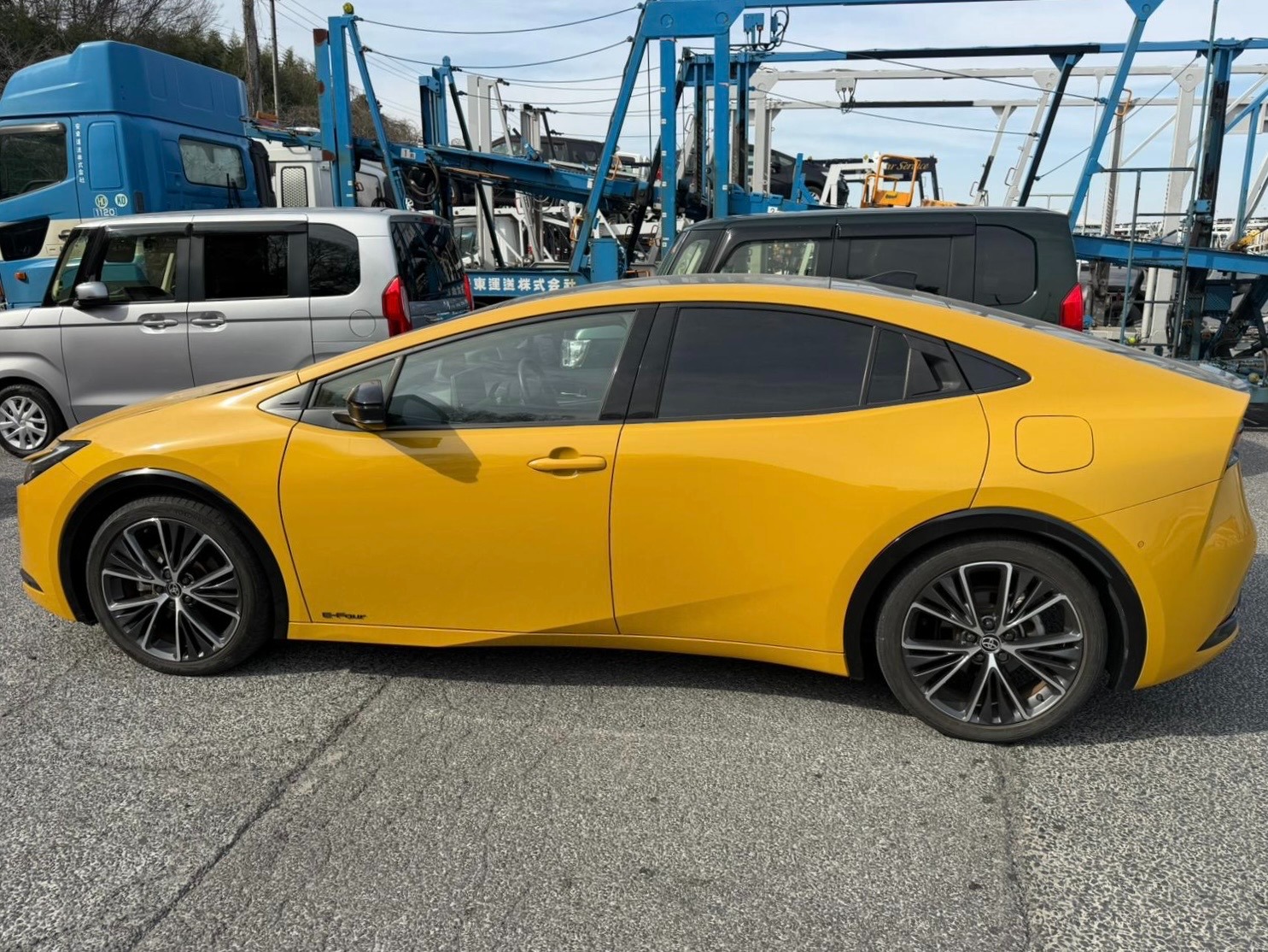 Used Toyota Prius 2023 for sale - 78125278: Photo 2