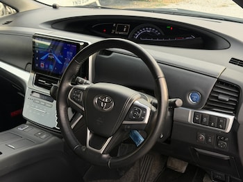 Used Toyota Estima 2019 for sale - 79471163: Photo