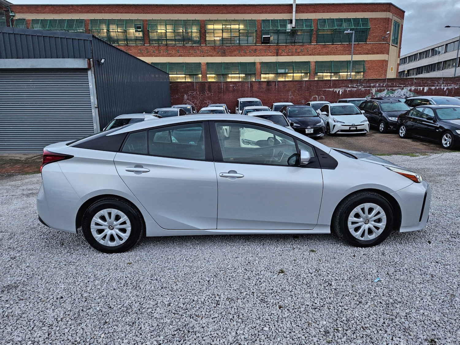 Used Toyota Prius 2021 for sale - 76946325: Photo 4