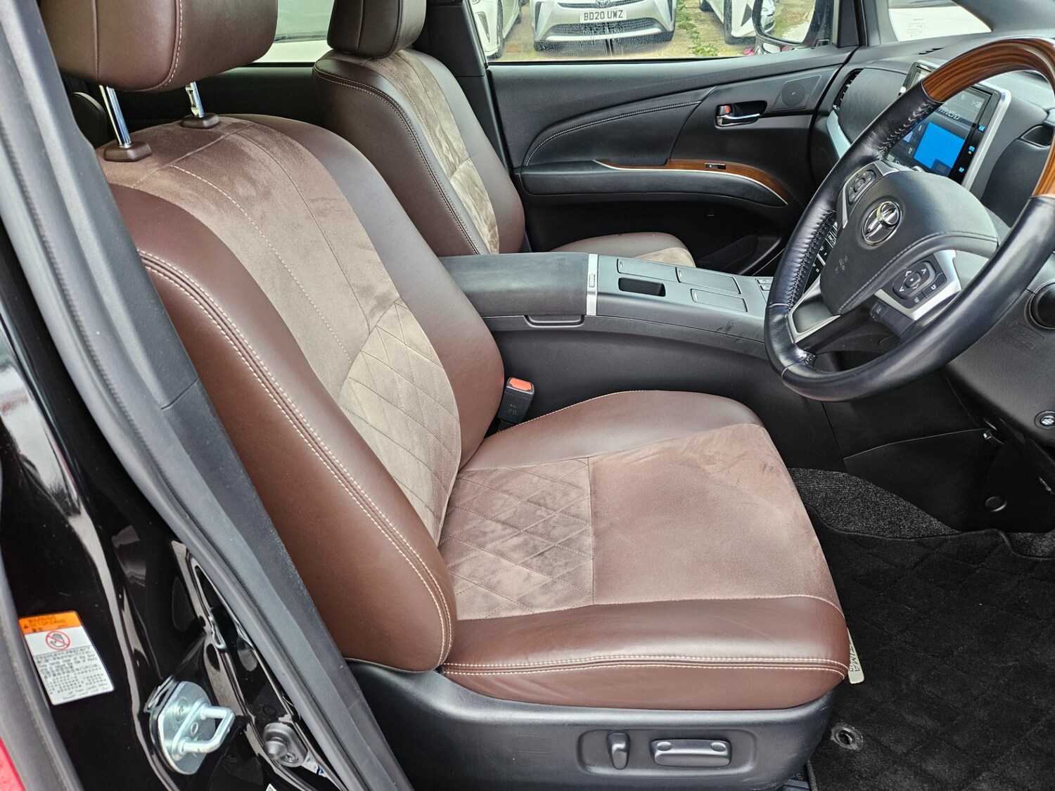 Used Toyota Estima 2026 for sale - 78140544: Photo 19