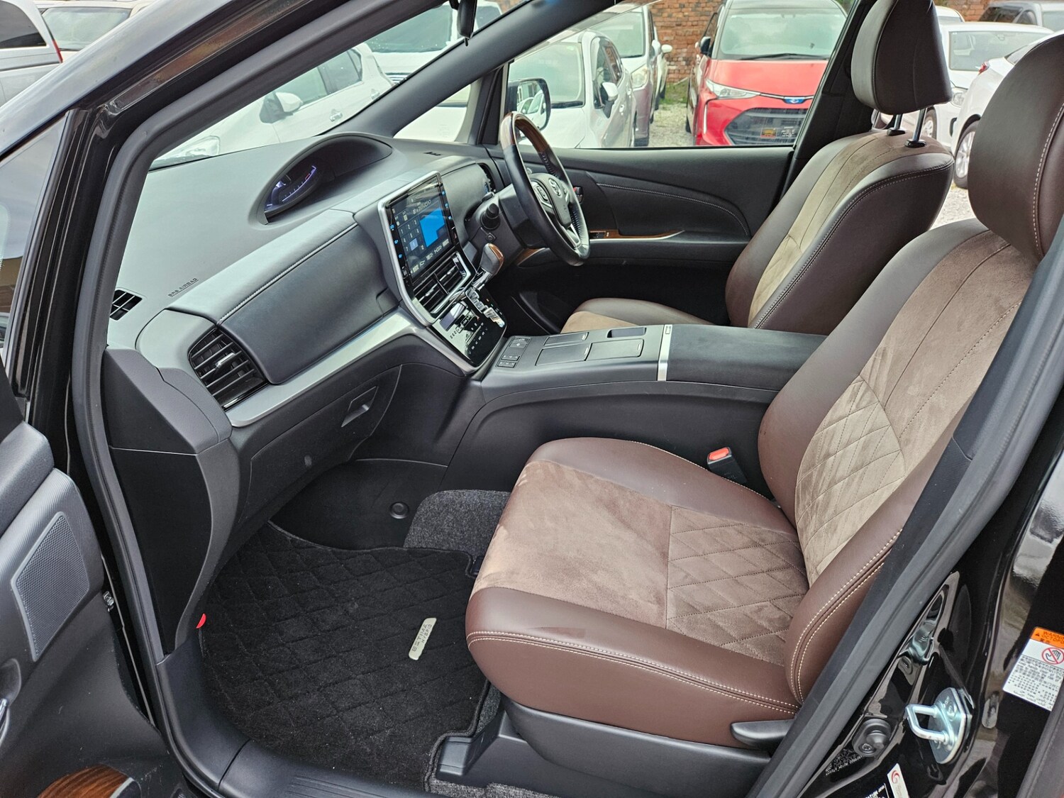 Used Toyota Estima 2026 for sale - 78140544: Photo 22