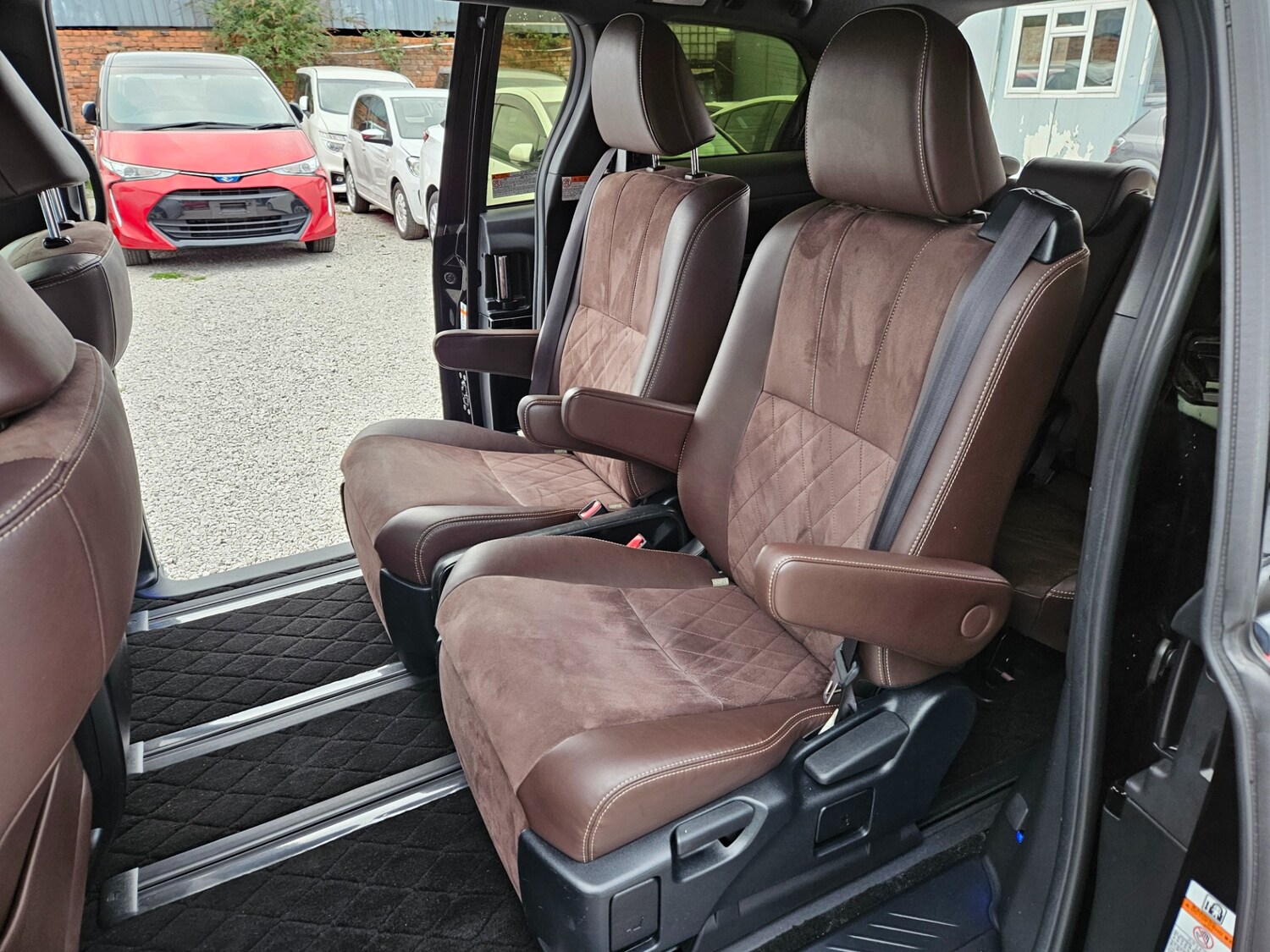 Used Toyota Estima 2026 for sale - 78140544: Photo 23