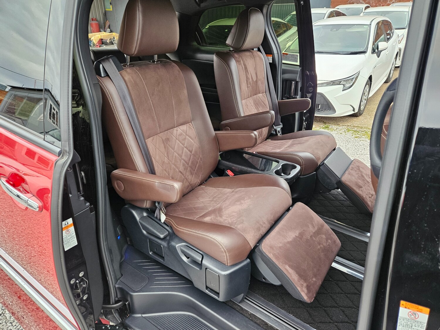 Used Toyota Estima 2026 for sale - 78140544: Photo 6