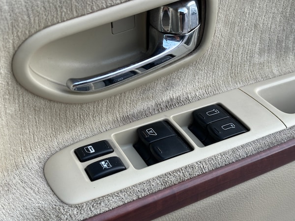 Used Nissan Elgrand 2006 for sale - 75221556: Photo 32