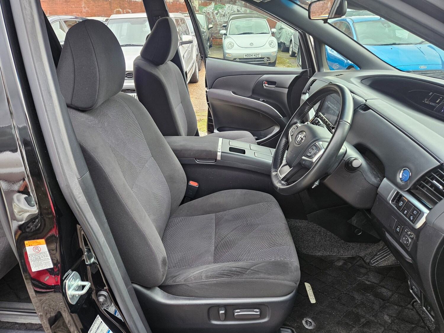 Used Toyota Estima 2026 for sale - 78140536: Photo 12