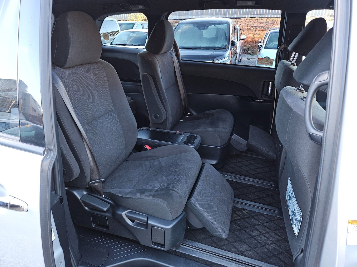 Used Toyota Estima 2017 for sale - 76861960: Photo 15