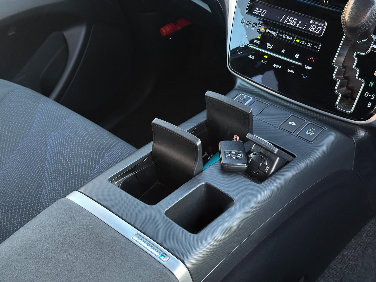 Used Toyota Estima 2017 for sale - 76861960: Photo 28